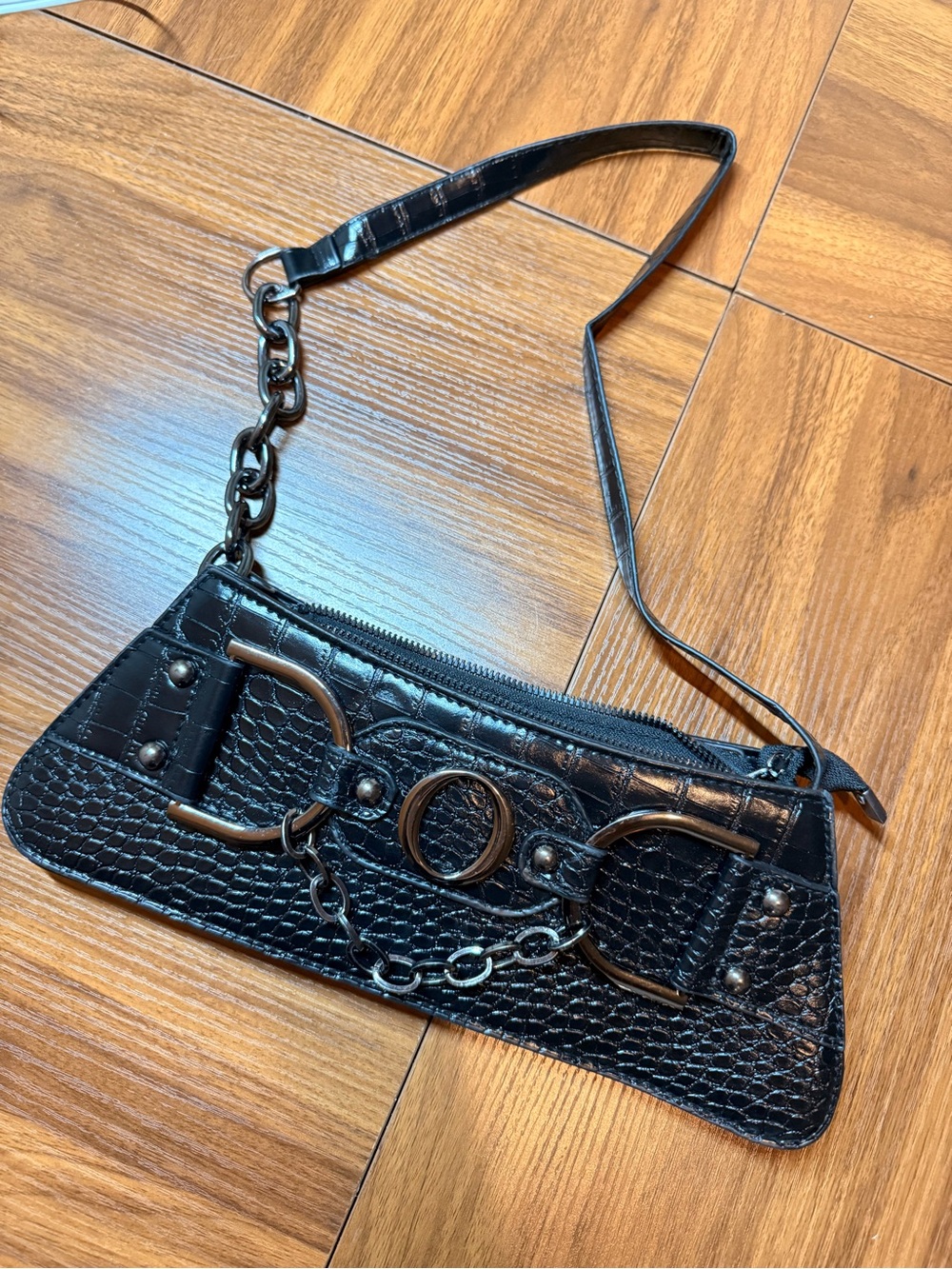 Black Croc-Embossed Chain Shoulder Bag - Unbranded - Picture 6 of 8